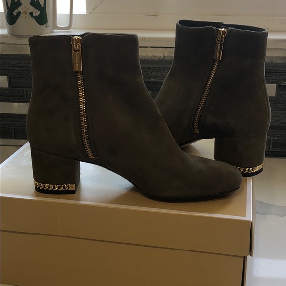 Michael Kors boots - Picture 2 of 5